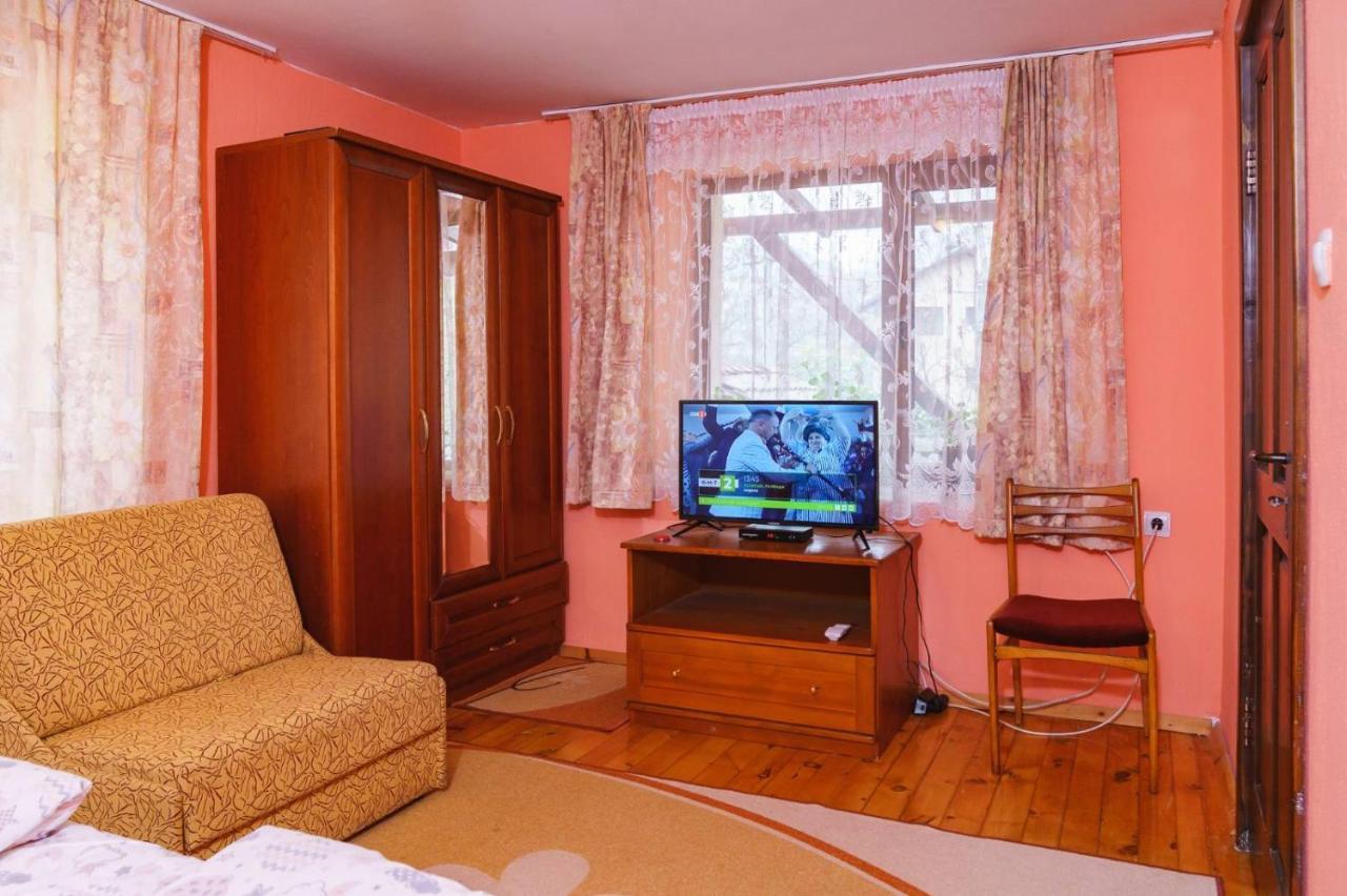 Фън Шуй Къща За Гости 88 Dobrinichte Extérieur photo